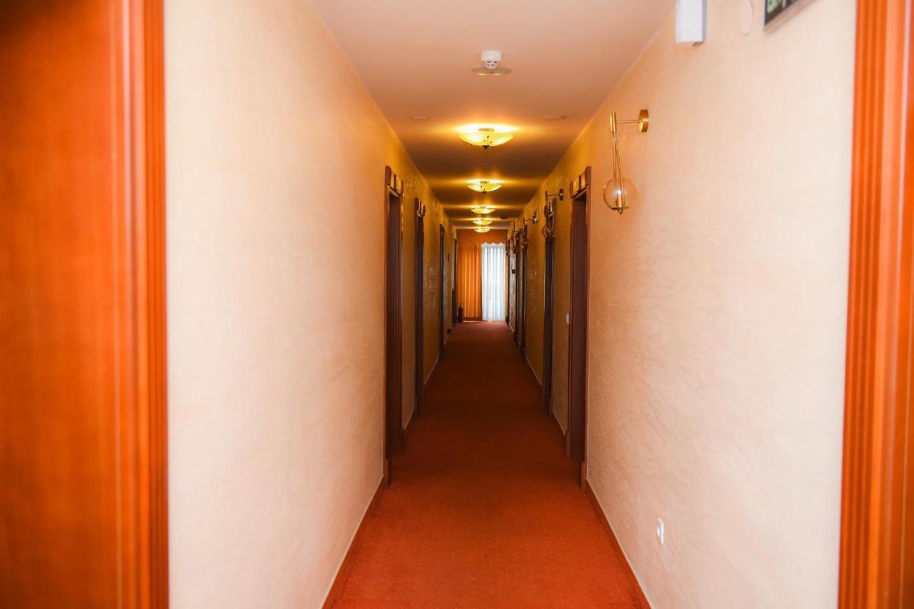 Hotel Marshal Nikšić Exterior foto