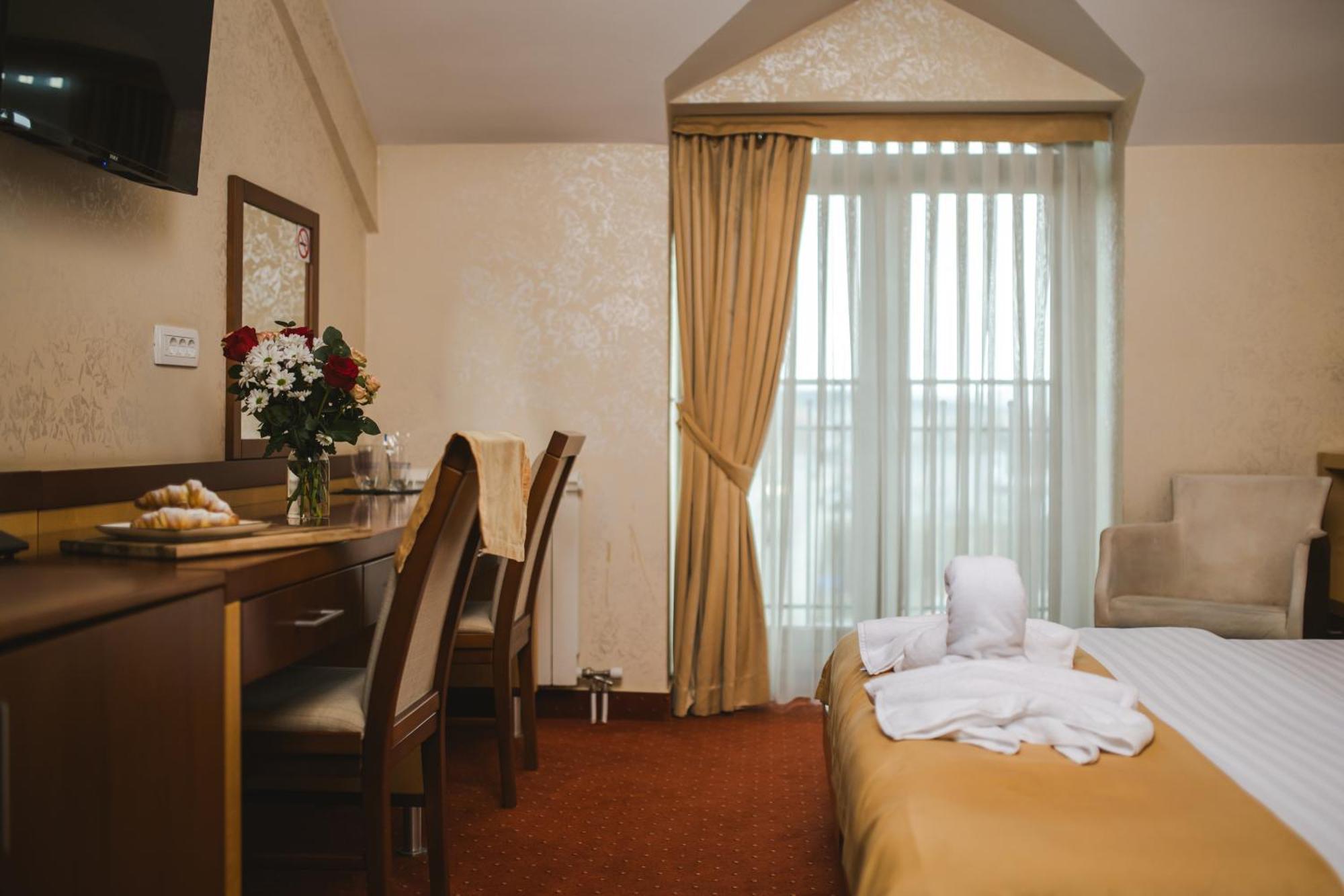 Hotel Marshal Nikšić Exterior foto